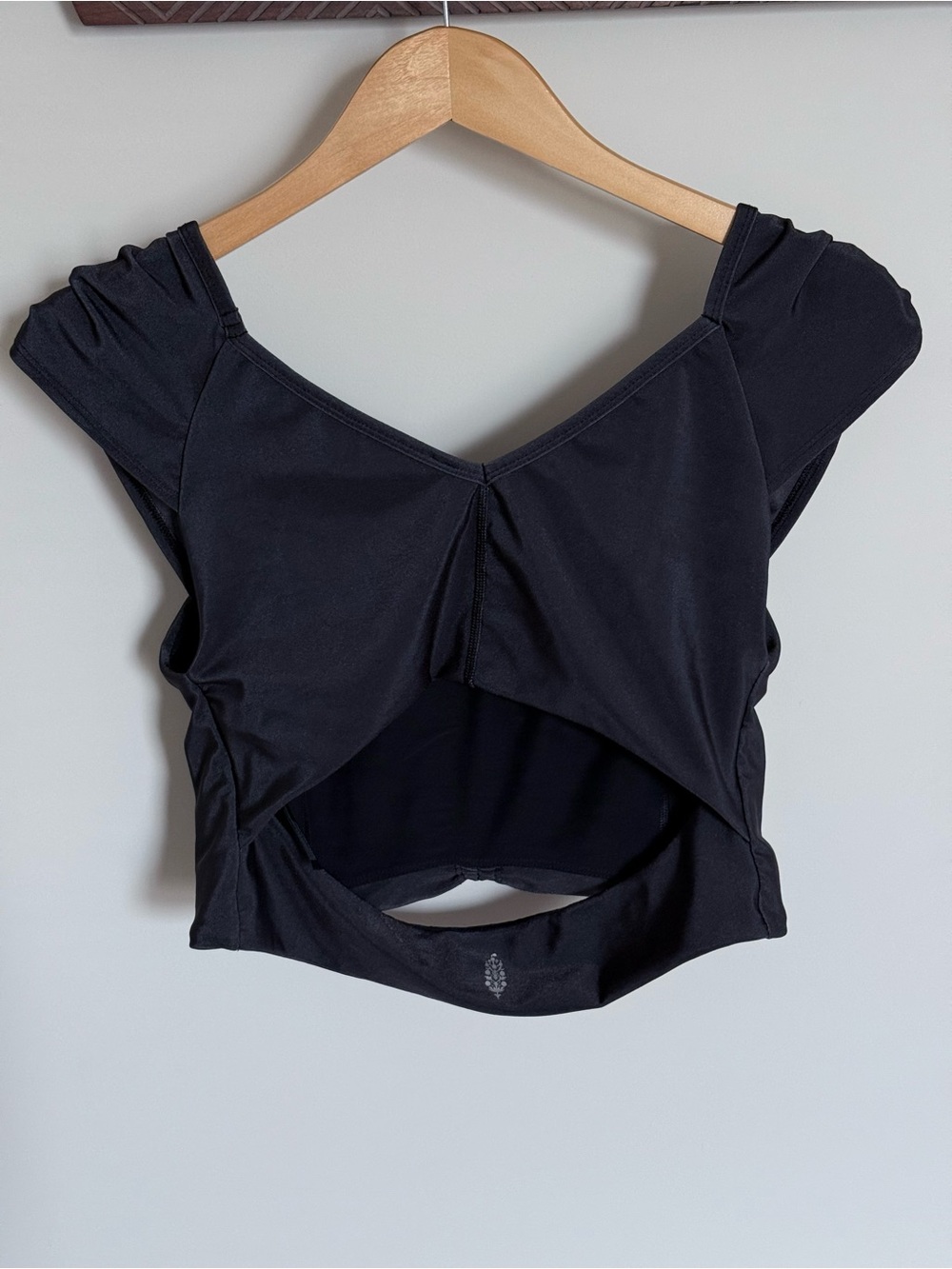 Free People FP Movement Breathe Deeper Crop Tank Top Black Large - Picture 4 of 11